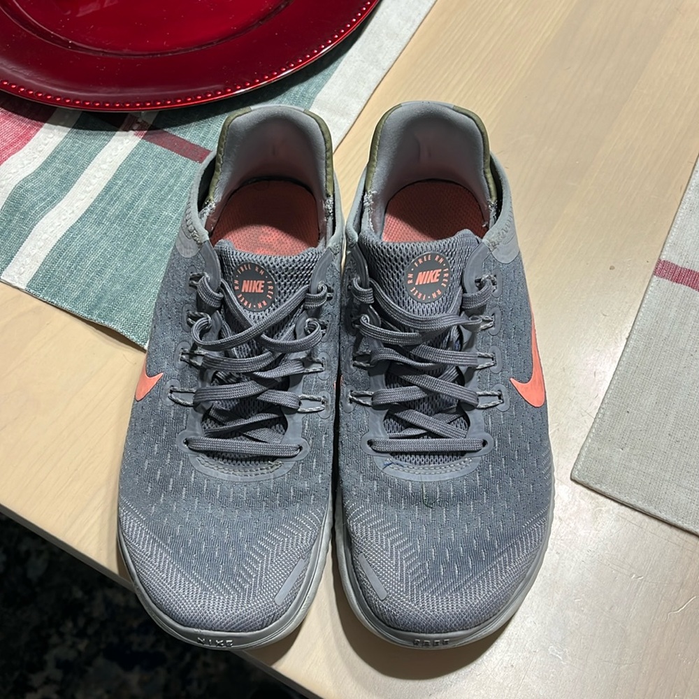 Nike Women’s Free Runs